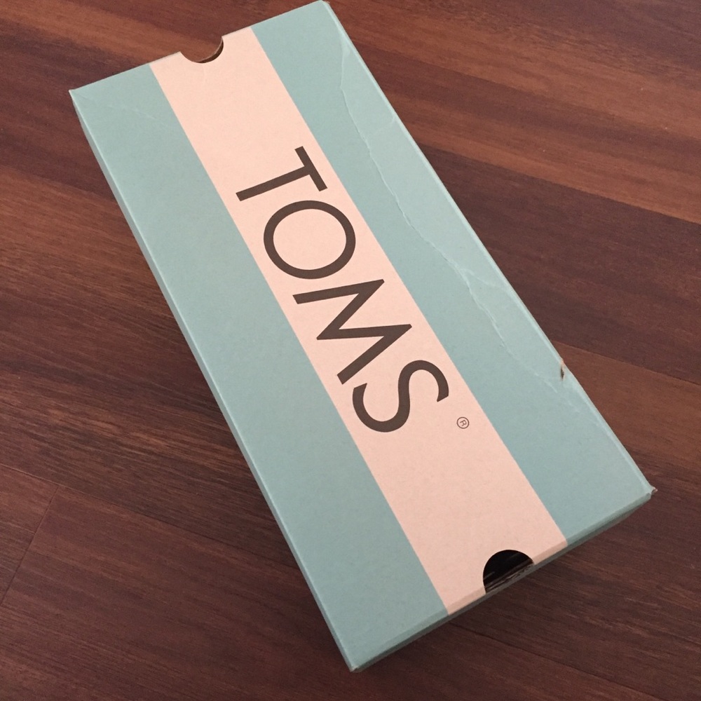 Toms Glow In The Dark Alien Slip On Shoes NIB - Picture 4 of 9